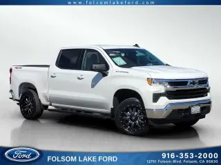 Chevrolet Silverado 1500 2022 4x4 LT Cabina de 4 puertas Crew 5.8 pies ST con 1LT