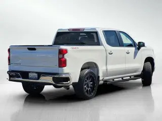 Chevrolet Silverado 1500 2022 4x4 LT Cabina de 4 puertas Crew 5.8 pies ST con 1LT