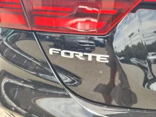 Kia Forte 2024 GT 4p Sedan 6M