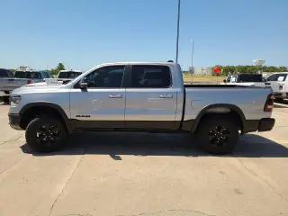 Ram 1500 2021 4x4 Rebel 4p Cabina Completa 5,6 pies de caja de carga