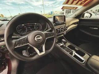 Nissan Sentra 2025 SV 4p Sedan