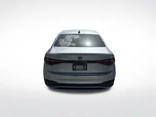 Volkswagen Jetta 2025 SE 4p Sedan