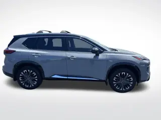 Nissan Rogue 2026 AWD Platinum 4p Crossover