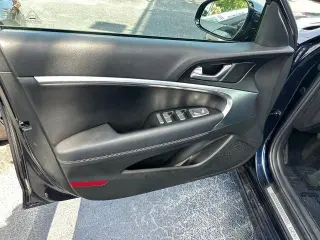 Genesis G70 2026 2.5T Standard 4p Sedan
