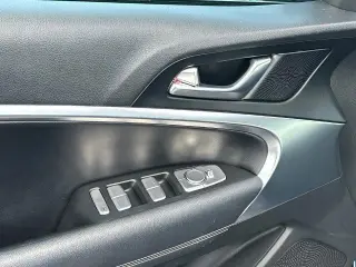 Genesis G70 2026 2.5T Standard 4p Sedan