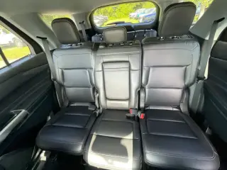 Ford Explorer 2023 XLT 4p SUV