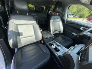 Ford Explorer 2023 XLT 4p SUV