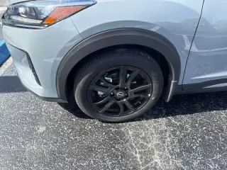 Nissan Kicks 2024 SR 4p Crossover