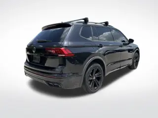 Volkswagen Tiguan 2023 SE R-Line Negro 4p SUV