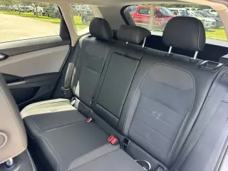Volkswagen Taos 2022 SE 4dr SUV