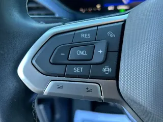 Volkswagen Taos 2022 SE 4dr SUV