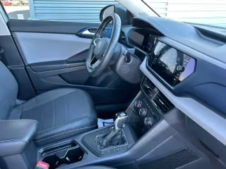 Volkswagen Taos 2022 SE 4dr SUV