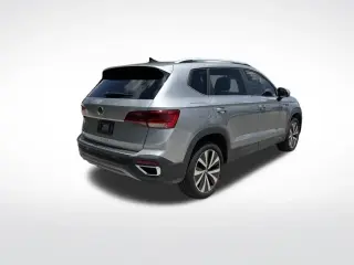 Volkswagen Taos 2022 SE 4dr SUV