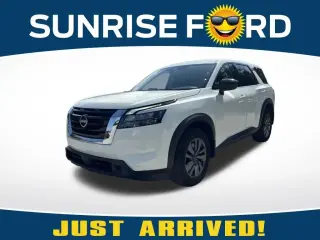 Nissan Pathfinder 2023 S 4p SUV