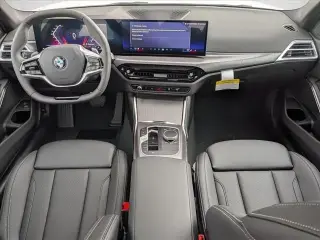 BMW Serie 3 2026 330i 4p Sedán