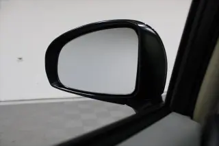 Toyota Prius 2015 Tres Hatchback de 4 puertas