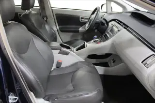 Toyota Prius 2015 Tres Hatchback de 4 puertas