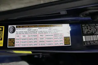 Toyota Prius 2015 Tres Hatchback de 4 puertas