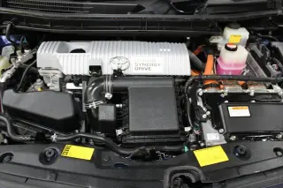 Toyota Prius 2015 Tres Hatchback de 4 puertas