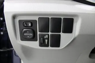 Toyota Prius 2015 Tres Hatchback de 4 puertas