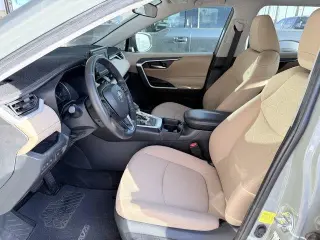 Toyota RAV4 Hybrid 2020 AWD XLE SUV 4p.