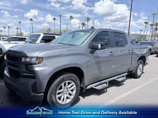 Chevrolet Silverado 1500 2020 4x2 RST 4p Camioneta de cabina completa 5.8 pies SB