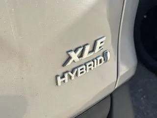 Toyota RAV4 Hybrid 2022 AWD XLE 4p SUV