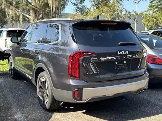 Kia Telluride 2025 S 4p SUV