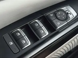 Kia Carnival 2023 LX 4p Minivan