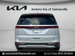 Kia Carnival 2023 LX 4p Minivan