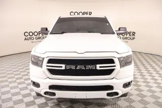 Ram 1500 2024 4x2 Tradesman 4p Camioneta Cuadra Quad Cab 6,4 ft. SB
