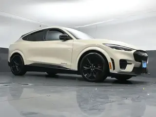 Ford Mustang Mach-E 2025 AWD GT 4p SUV