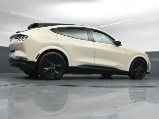 Ford Mustang Mach-E 2025 AWD GT 4p SUV