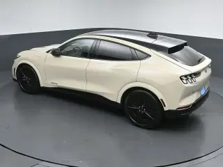 Ford Mustang Mach-E 2025 AWD GT 4p SUV