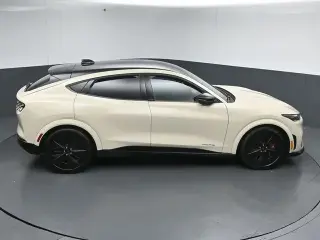 Ford Mustang Mach-E 2025 AWD GT 4p SUV
