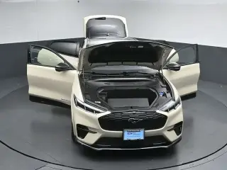 Ford Mustang Mach-E 2025 AWD GT 4p SUV