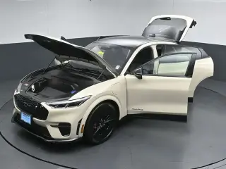 Ford Mustang Mach-E 2025 AWD GT 4p SUV