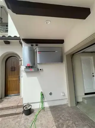 Solar Panels Services !