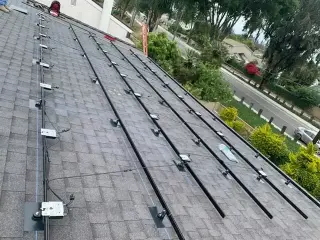 Solar Panels Services !
