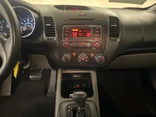 Kia Forte 2015 LX 4p Sedan 6AT