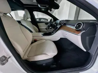Mercedes-Benz Clase C 2024 AWD C 300 4MATIC 4p Sedan