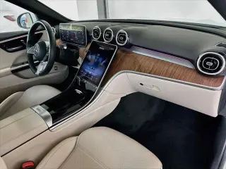 Mercedes-Benz Clase C 2024 AWD C 300 4MATIC 4p Sedan