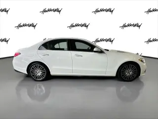 Mercedes-Benz Clase C 2024 AWD C 300 4MATIC 4p Sedan