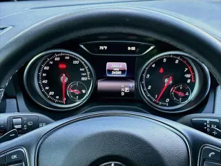 Mercedes-Benz GLA 2018 AWD GLA 250 4MATIC 4dr SUV