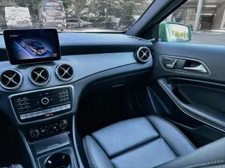 Mercedes-Benz GLA 2018 AWD GLA 250 4MATIC 4dr SUV