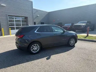 Chevrolet Equinox 2023 LT 4p SUV con 1LT