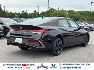 Hyundai ELANTRA 2026 SEL Sport Plus 4p Sedan