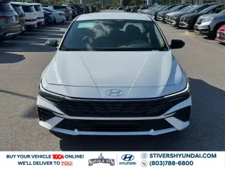 Hyundai ELANTRA 2026 SEL Sport 4p Sedán