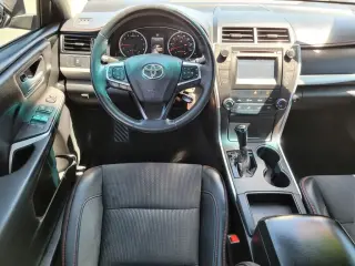 Toyota Camry 2017 SE 4p Sedan