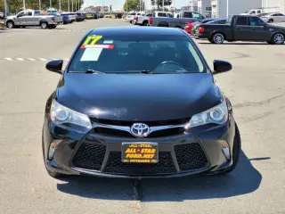Toyota Camry 2017 SE 4p Sedan